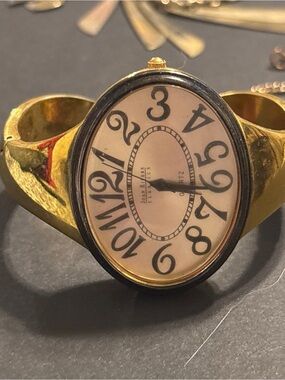 Joan Rivers Classics Whimsical Lg Number Oval Clamper Cuff Watch (Needs Battery)